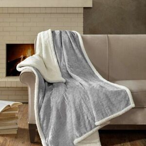 Madison Park Elma Oversized Reversible 60 Gray Throw